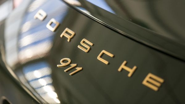 Porsche выпустила миллионный экземпляр 911 модели