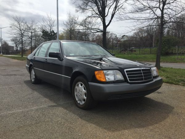 На eBay продают два «новых» Мерседеса S-Class начала 1990-х годов выпуска