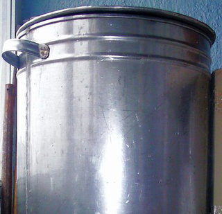 kastryuli-iz-nerzhaveyuschey-stali-40-i-60-litrov_34829549_3_F.jpg