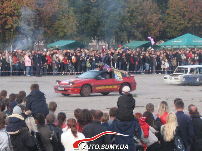 полицейский разворот с человеком на крыше