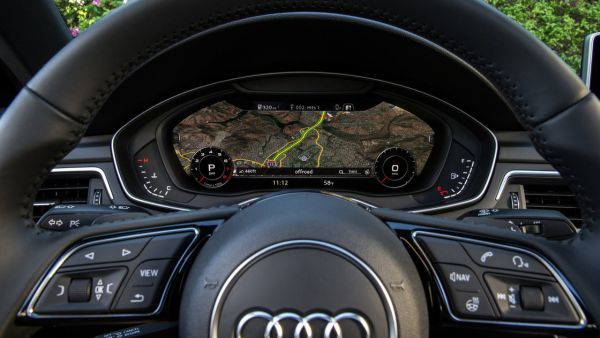 Audi начали отсчитывать секунды на светофорах