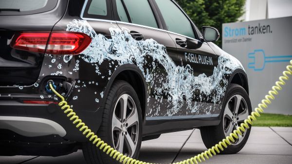 Mercedes-Benz показал прототип гибридного водородомобиля