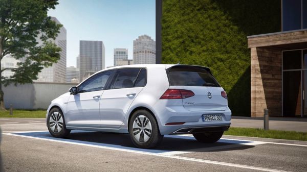 Volkswagen увеличил в 1.5 раза запас хода электрокара e-Golf