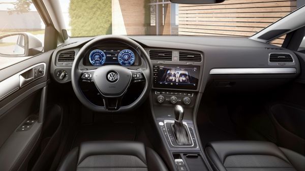 Volkswagen увеличил в 1.5 раза запас хода электрокара e-Golf
