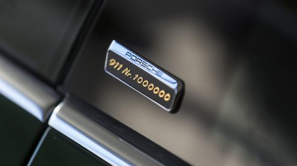 Porsche выпустила миллионный экземпляр 911 модели
