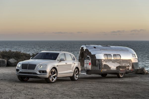 Автомобили Bentley впервые получат фаркоп