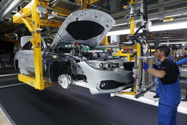 Завод BMW останавливался из-за пьяных рабочих