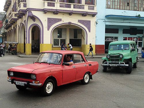 «Динозавры» и затерянный автомир. (автомобили на Кубе)