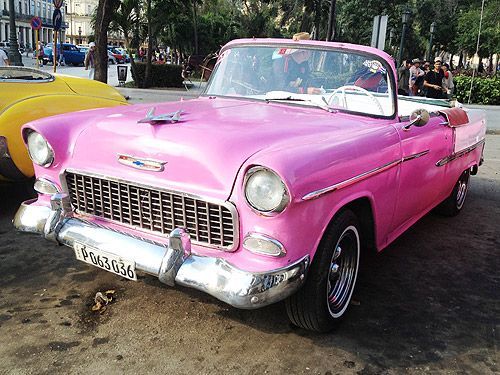 «Динозавры» и затерянный автомир. (автомобили на Кубе)