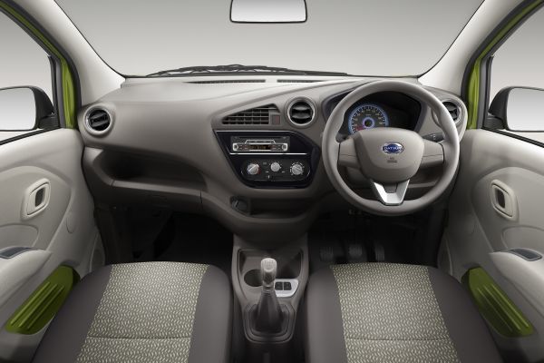 В Индии показали компактный хэтчбек Datsun redi-GO