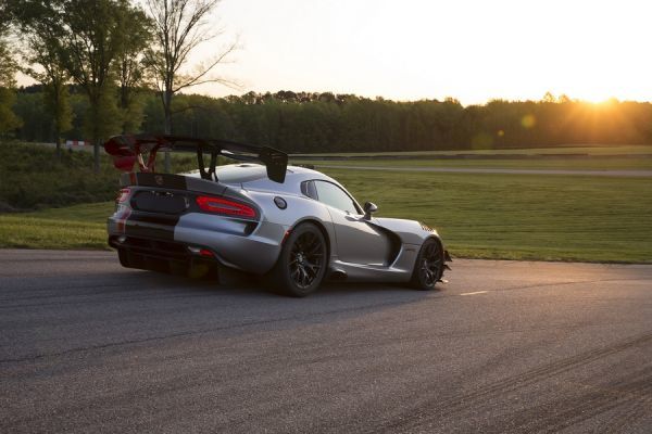 Последний Dodge Viper сойдет с конвейера в конца лета