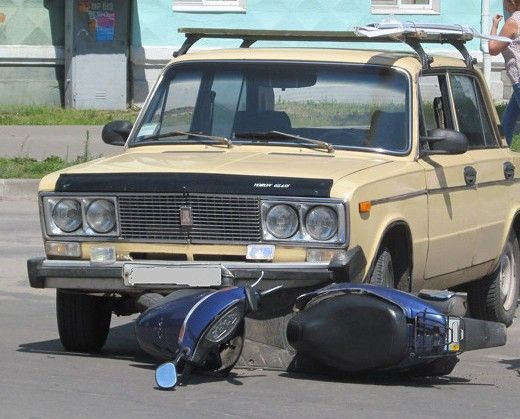 18.07.2017. ДТП. В центрі Шостки збили скутериста