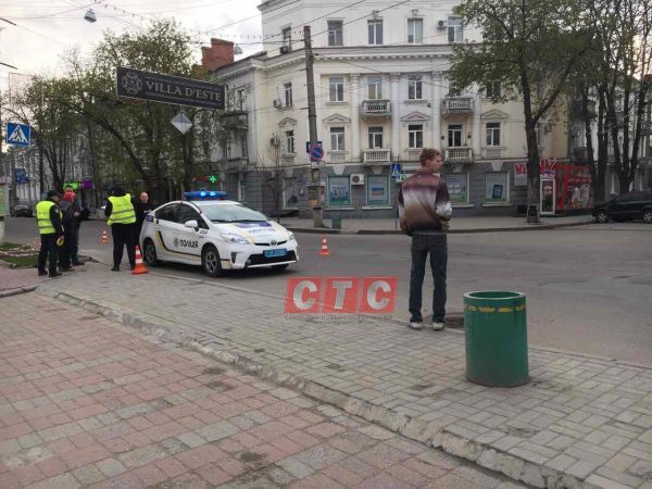 23.04.2017. ДТП. Маршрутка збила пішохода у центрі Сум