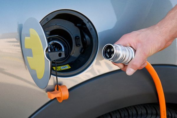 В Украине стали покупать больше электромобилей и автомобилей с ГБО