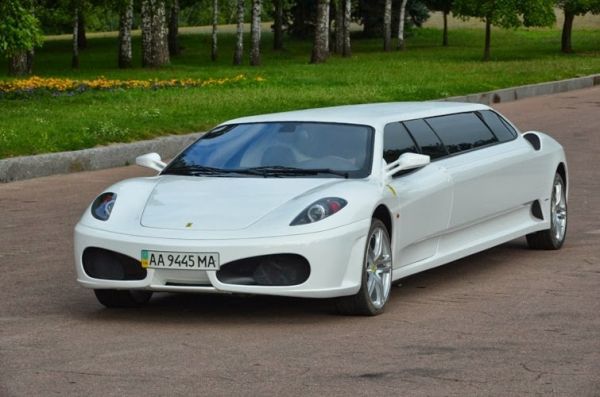 Итальянская полиция конфисковала украинский лимузин «Ferrari»