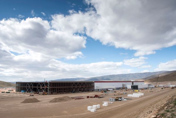 Tesla Gigafactory. Фото: David Paul Morris/Bloomberg