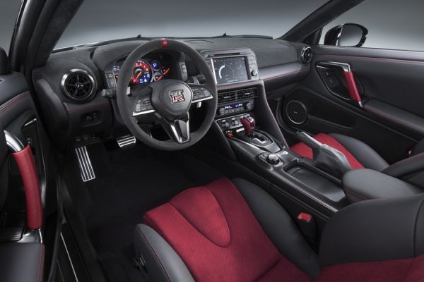 У обновлённого Nissan GT-R появилась Nismo-версия