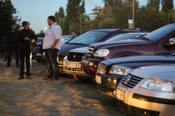 ГФС обещает наказывать водителей нерастаможенных автомобилей