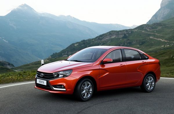 Автомобили Lada научатся ездить без водителей
