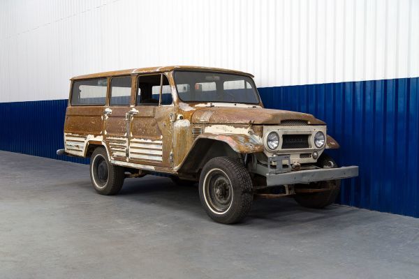 Американцы отреставрировали классический Toyota Land Cruiser 1967 года