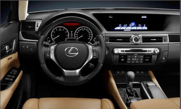 Lexus сломал обновлением мультимедийные системы клиентов