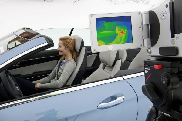 В Германии запретили продавать кабриолеты Mercedes-Benz с системой Airscarf