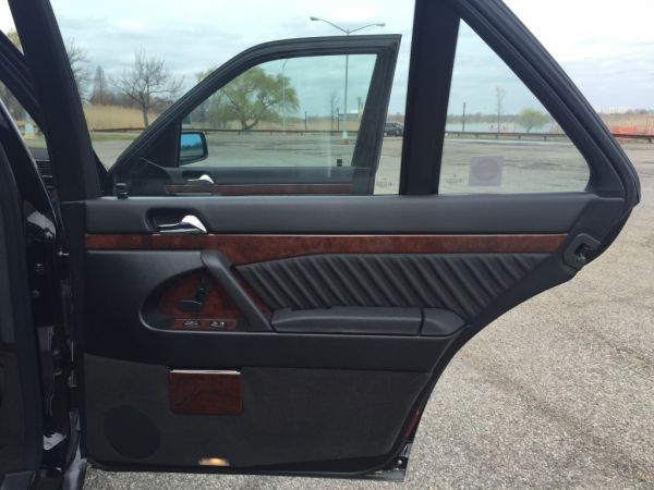 Mercedes-Benz S-Class 600SEL 1992 г.в.