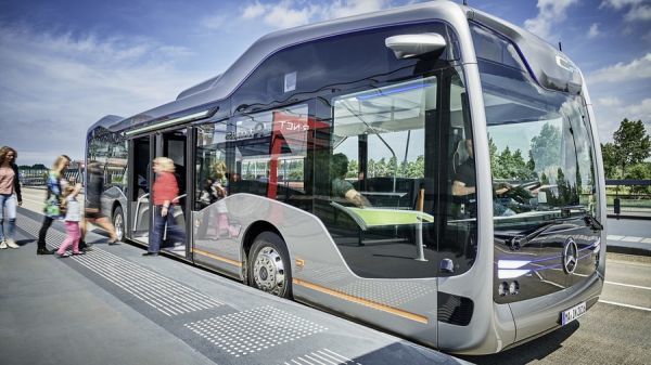 В Нидерландах испытали самоуправляемый автобус Mercedes-Benz