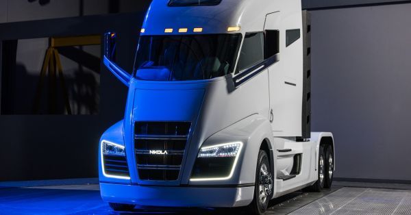 Компания Nikola Motor представила 1000-сильный тягач на водороде