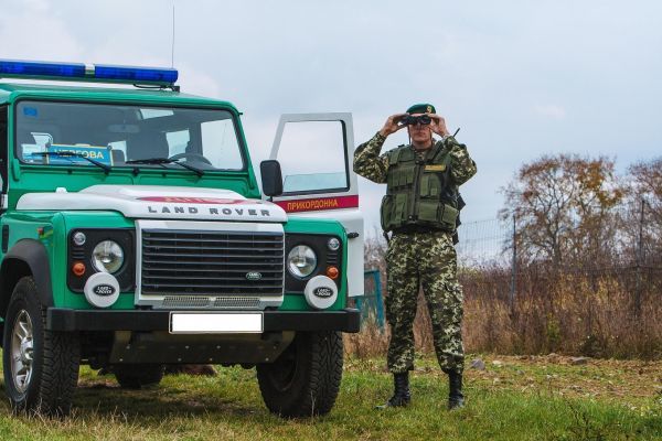 водителей обязали останавливаться по требованию пограничников