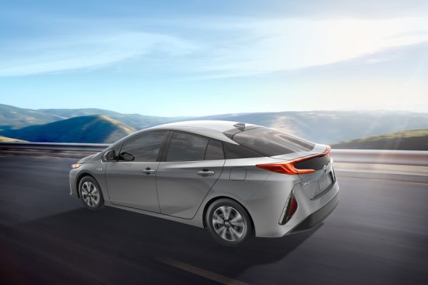 Toyota Prius Prime (PHV) без солнечных панелей