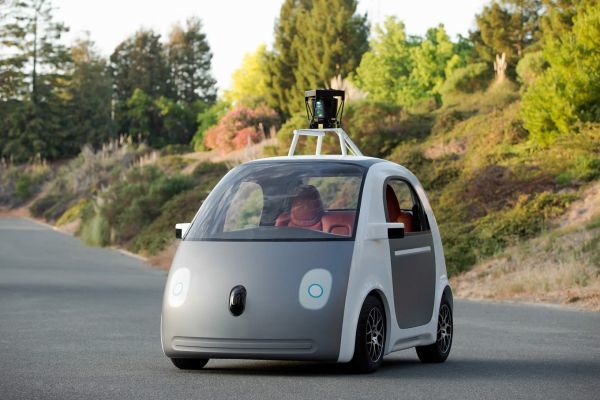 Google остановил разработку «гугломобиля» без руля и педалей