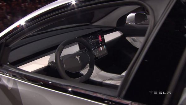 Tesla представила новый седан Model 3 за $35000