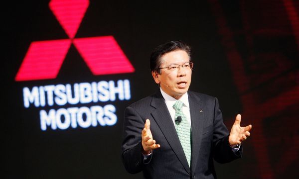 Глава Mitsubishi Motors подал в отставку