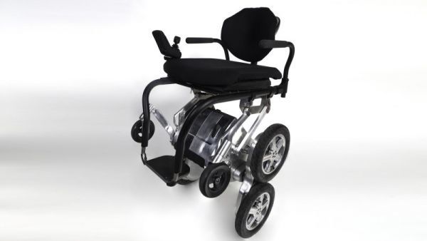 Toyota и создатель Segway разработают новую инвалидную коляску