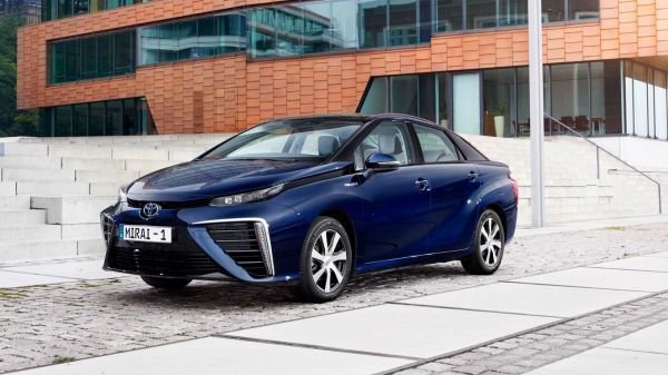 Все водородомобили Toyota Mirai отозваны для ремонта