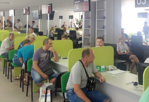 В Киеве заработал первый сервисный центр МВД нового типа