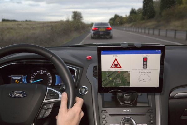 Автомобили Ford помогут водителям попасть в «зелёную волну»