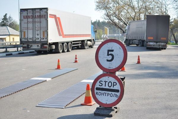 С 1 марта ограничено движение крупногабаритного транспорта по автодорогам области