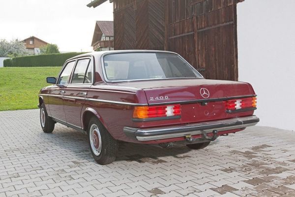 Mercedes-Benz 240D W123 с пробегом в 30 км